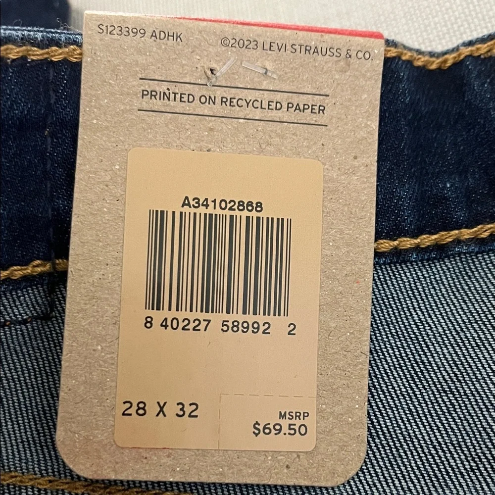 Levi's 726 Jeans Women's flare Leg high rise size 28x32. New. - Picture 11 of 14